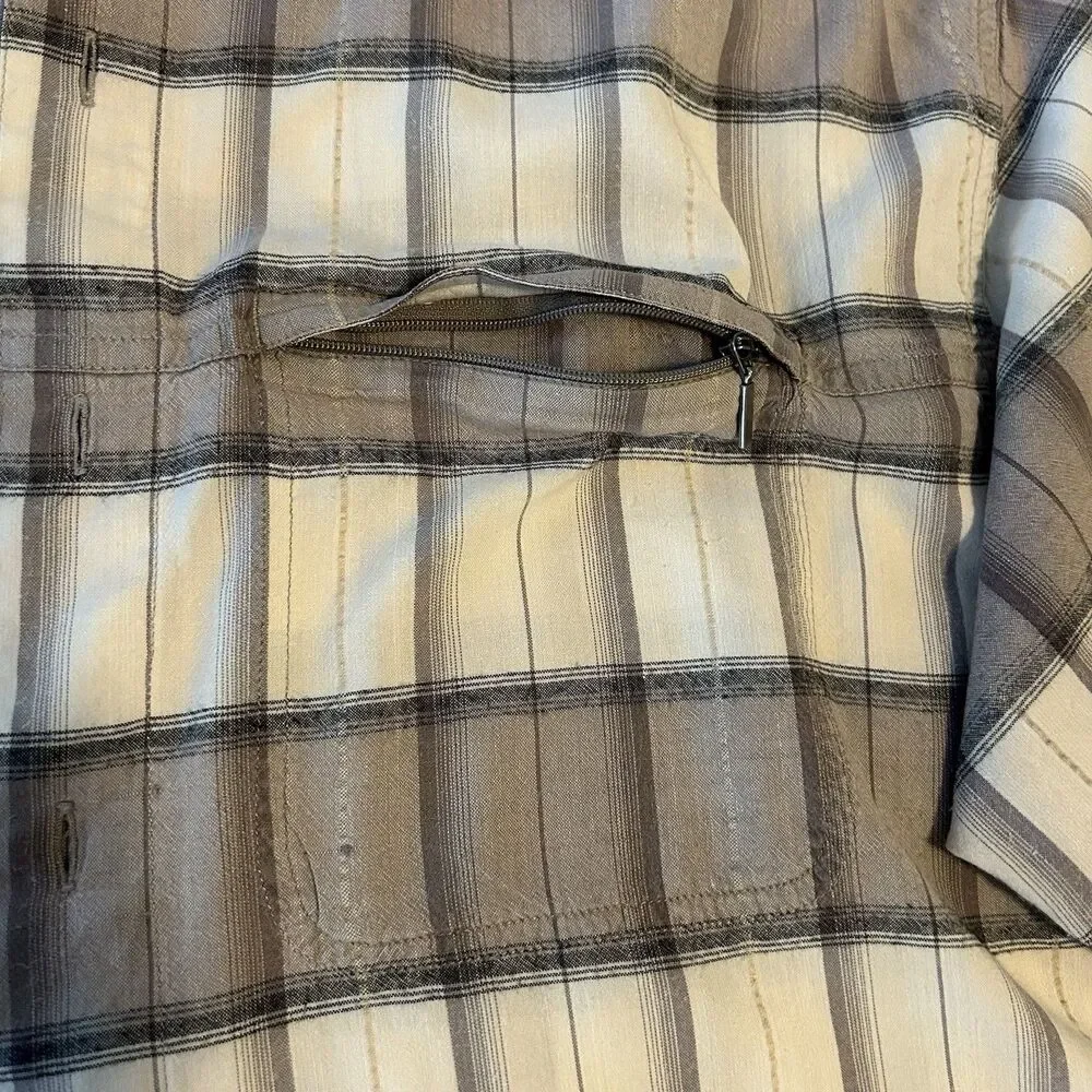 North Face Button Up Shirt Men’s Size MED Short Sleeve Beige Cream Plaid Outdoor